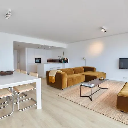 Europa 7 251 Apartment